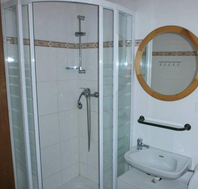 Horska Chata Roubenka Strážné Zimmer foto