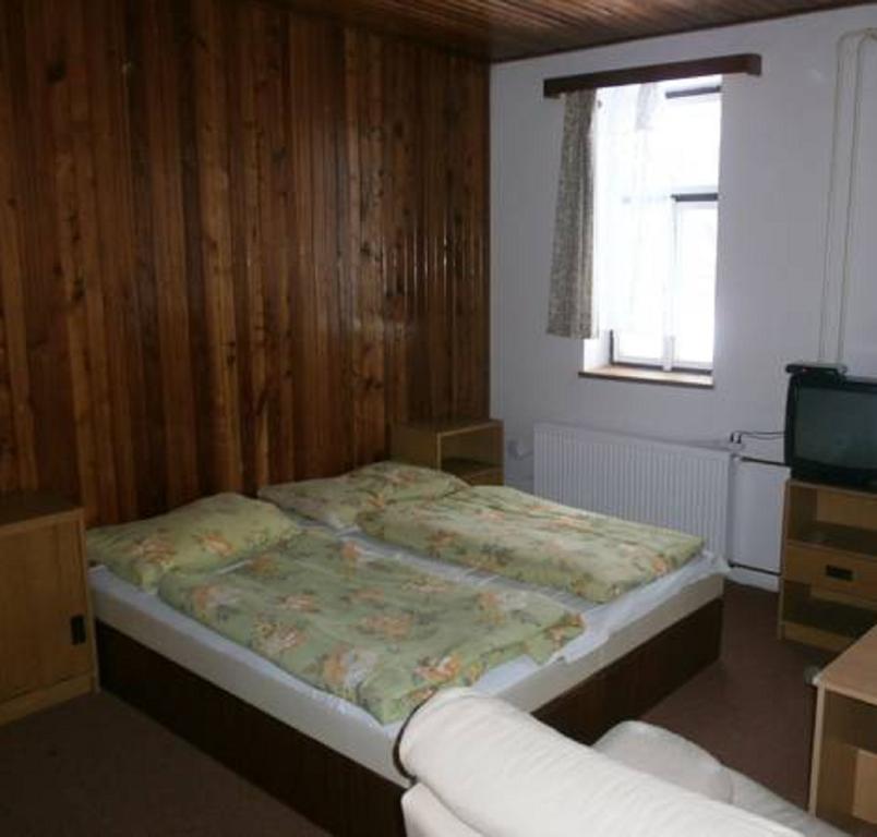 Horska Chata Roubenka Strážné Zimmer foto